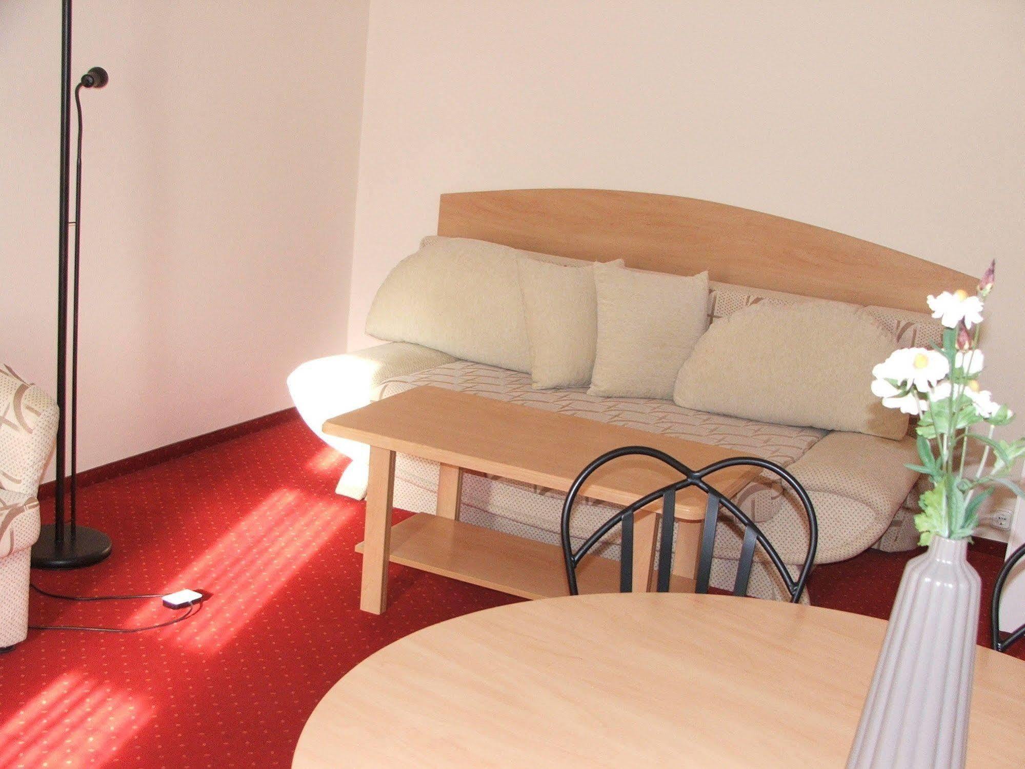 Siesta Club Apartman Harkan Exterior foto